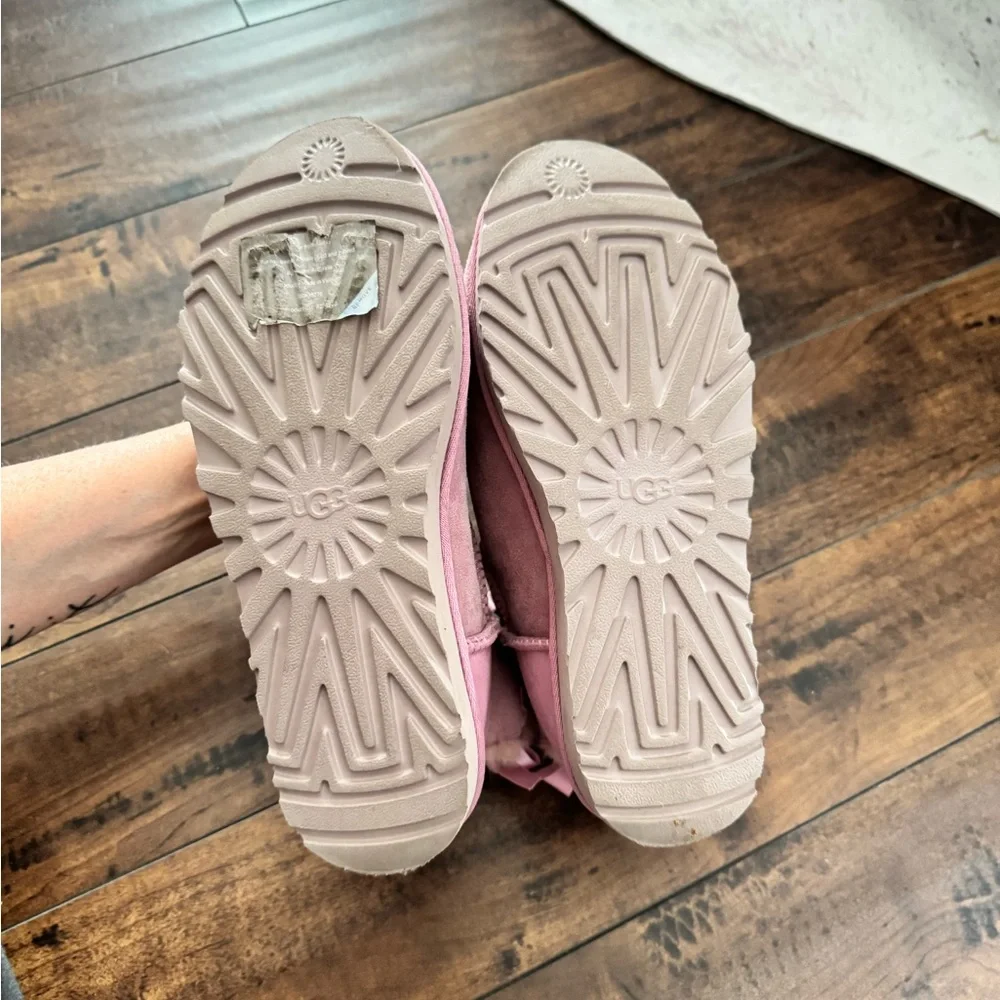Ugg Mini Bailey Bow Plush Faux Fur Ankle Boots - Pink/Lavender Size 8